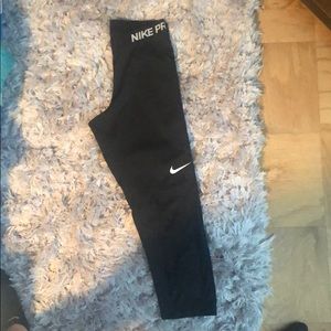 Nike Pro Capris